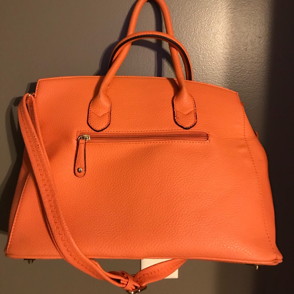 Handbag - Picture 2 of 4